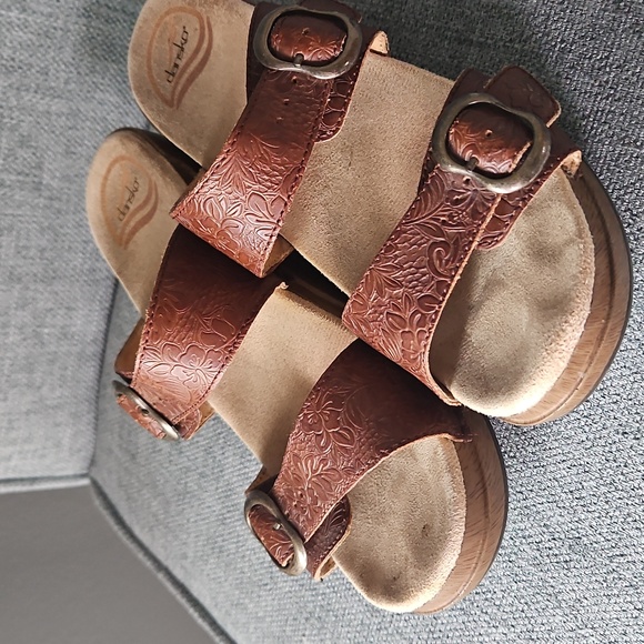 Dansko Shoes - 🌿 Dansko Brown Sandals with Buckle Straps